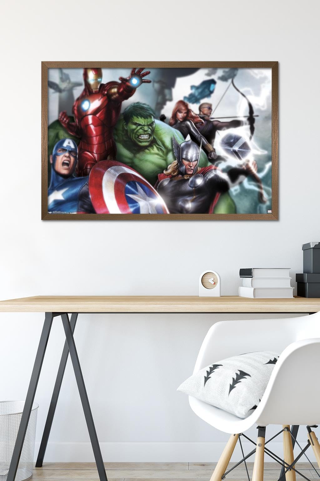 marvel アベンジャーズ　フィルム　額縁 Amazon.com: Trends International Marvel Avengers - Assemble Wall